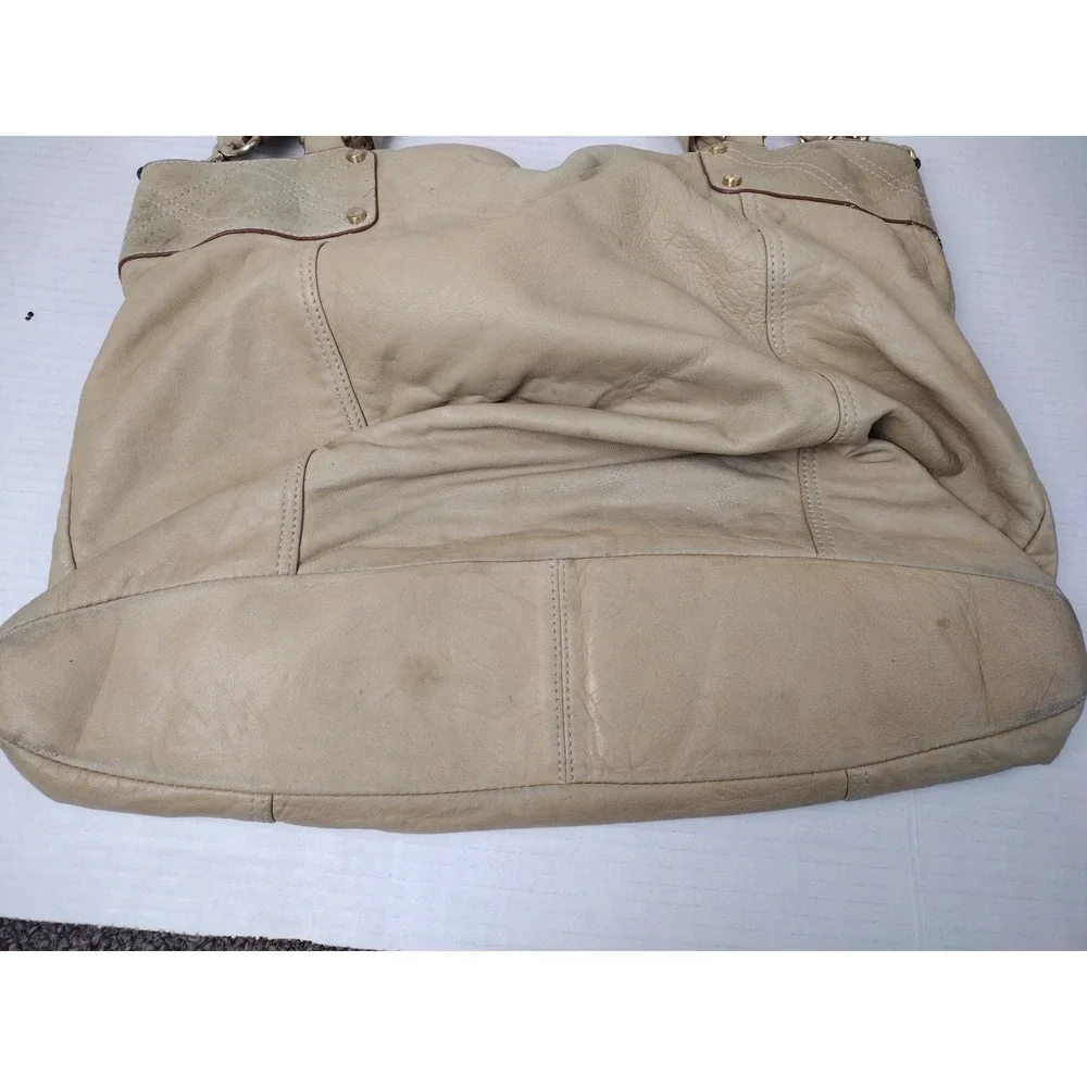Liz Claiborne Vintage Supple Tan LAMB Leather Hobo Bag double Straps Hang Charm